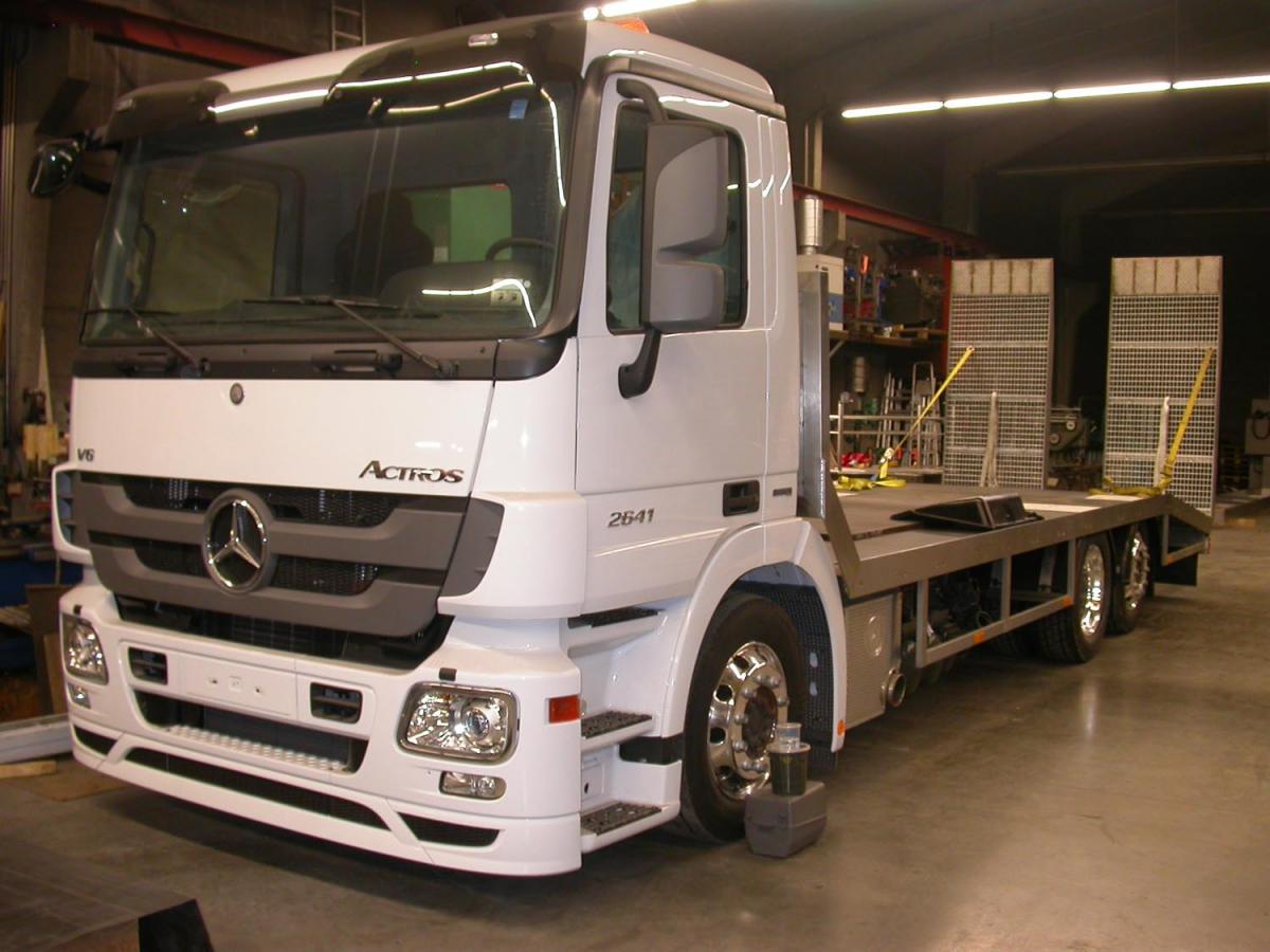 Transport - Onderstructuur vrachtwagen - Oprijplaten - Inox