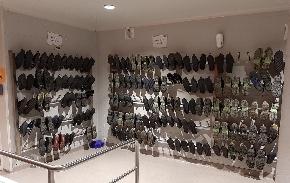 Opbergen - Hangrek schoenen en botten - Inox