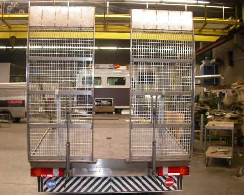 Transport - Onderstructuur vrachtwagen - Oprijplaten - Inox