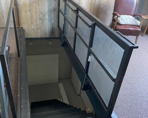 0024454 Zolderluik - Glas - Staal - Manueel - Binnen + Balustrade