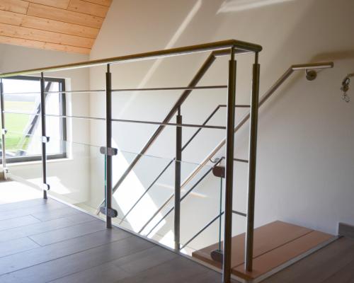 Leuning Juliana -Horizontaal - Inox - Rond + Balustrade Helena - Combi met glas - Inox - Glasklem