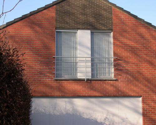inox vensterleuning met 3 horizontale tussenstijlen