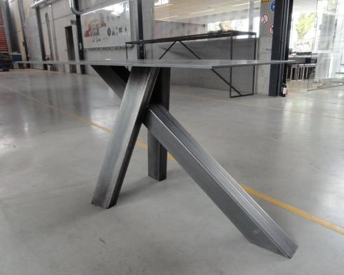 Tafels en onderstellen - Onderstel Eettafel - Blauwstaal